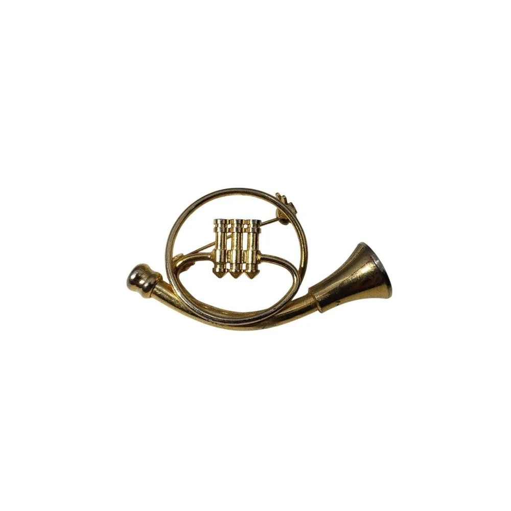 Vintage gold‎ tone French Horn Musical instrument brooch pin